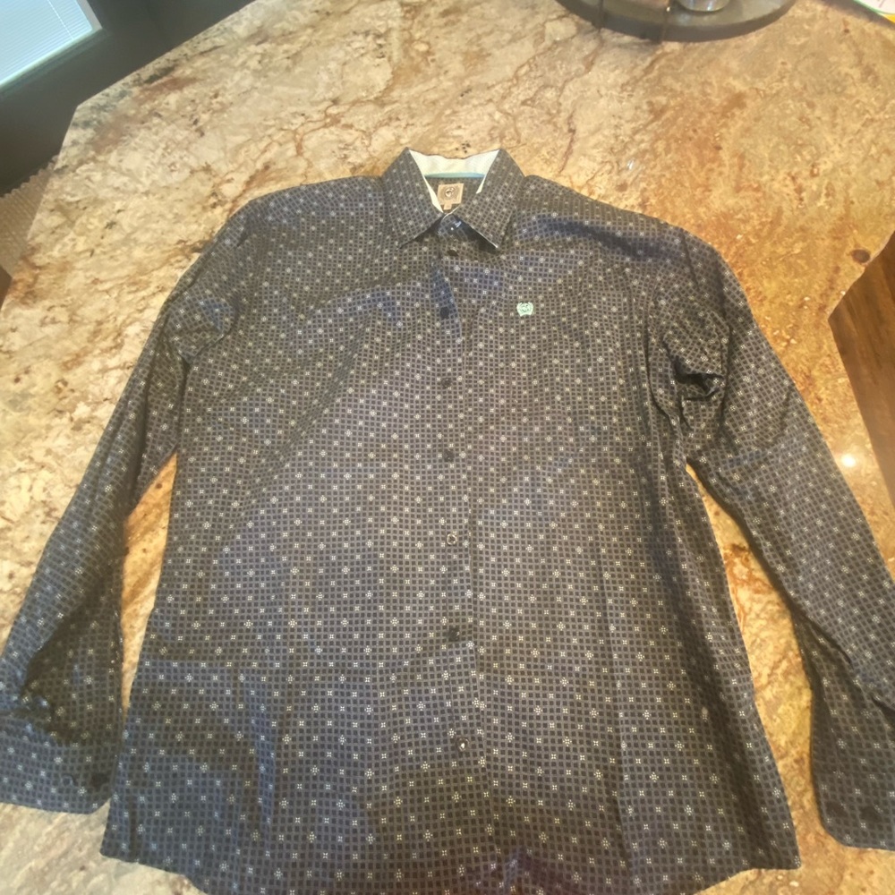 Men’s cinch button up!!